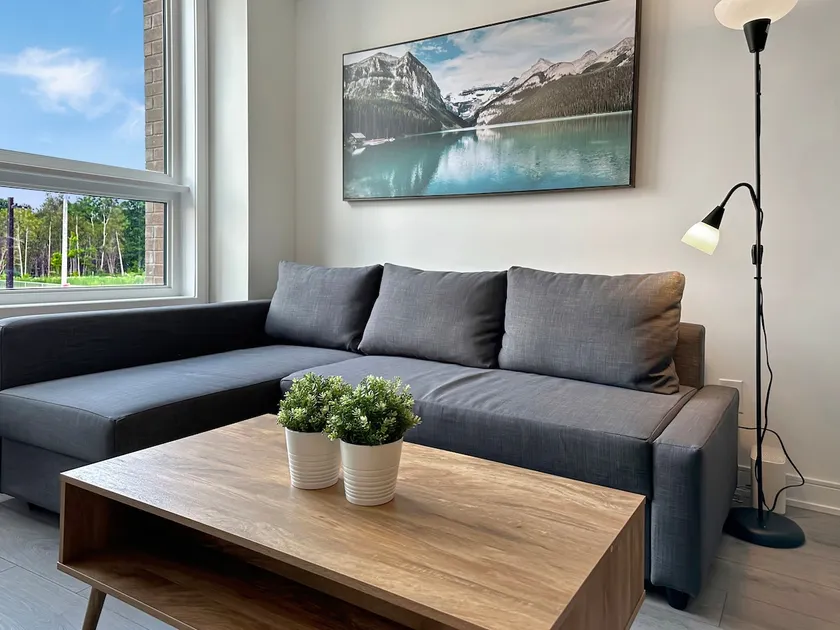 BRAND NEW 3 BDRM Townhome Barrie - Image 1