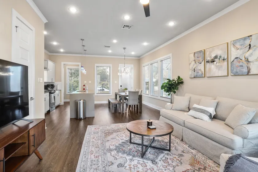 Fully-equipped kitchen for the family, 3 bedrooms, 2.5 bathrooms - Image 1