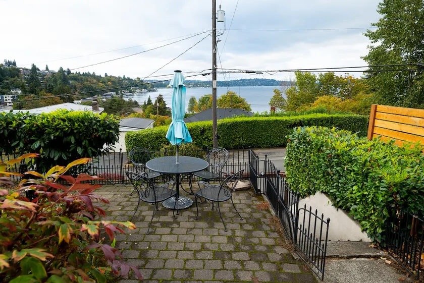 Odin's Cozy 2 Bdr Lower Cottage - Image 1