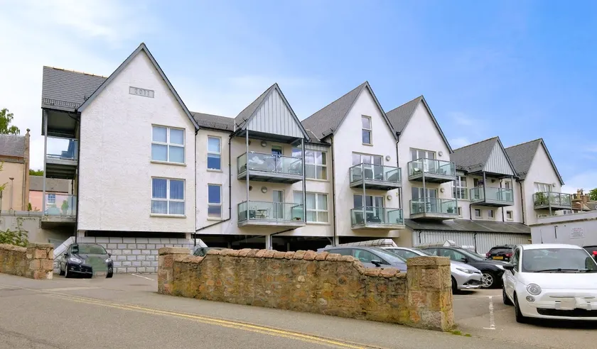 Entire flat in Banchory, Aberdeenshire, Scotland - Image 1