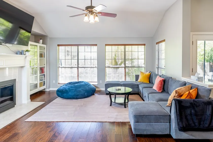 4BR • Family Friendly • Hot Tub • Sleeps 12 - Image 1