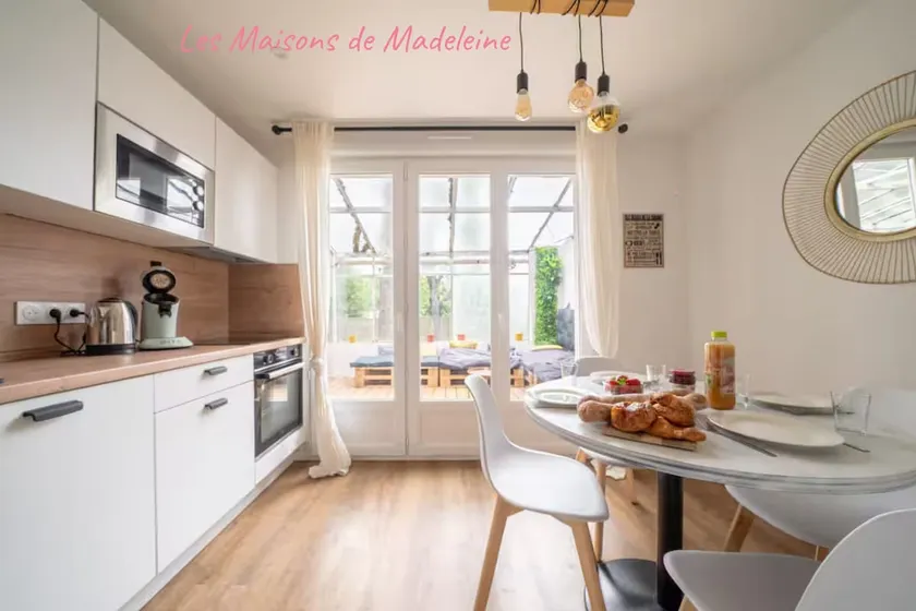 Le Citron - Large garden and beaches within walking distance - Image 1