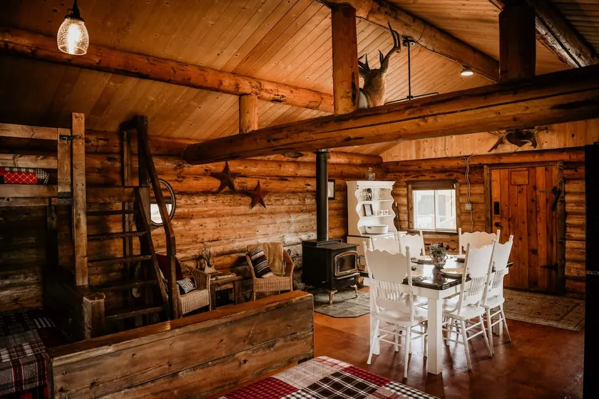 The Homestead | Log Cabin - Image 1
