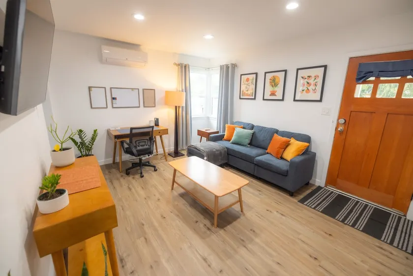 Comfortable Apartment for Two - Image 1