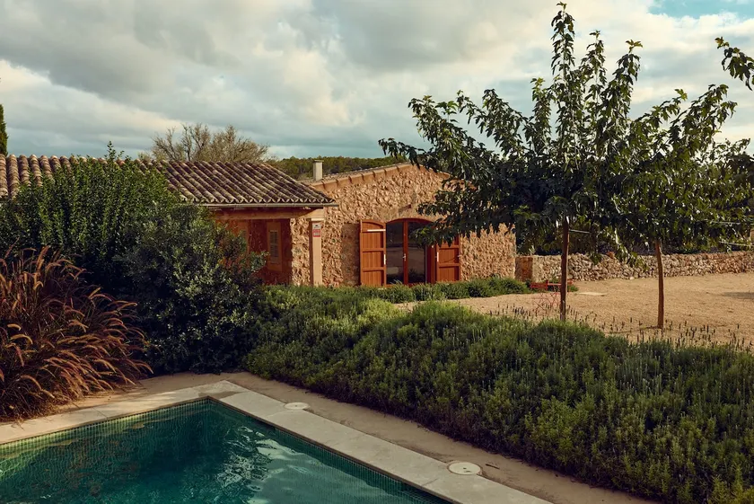 Mallorcan countryside oasis - Image 1