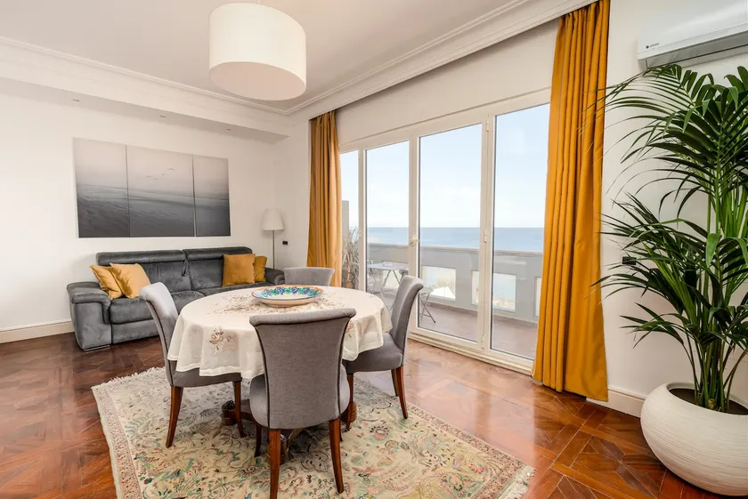 Perla Marina Sea View Apartment - Image 1