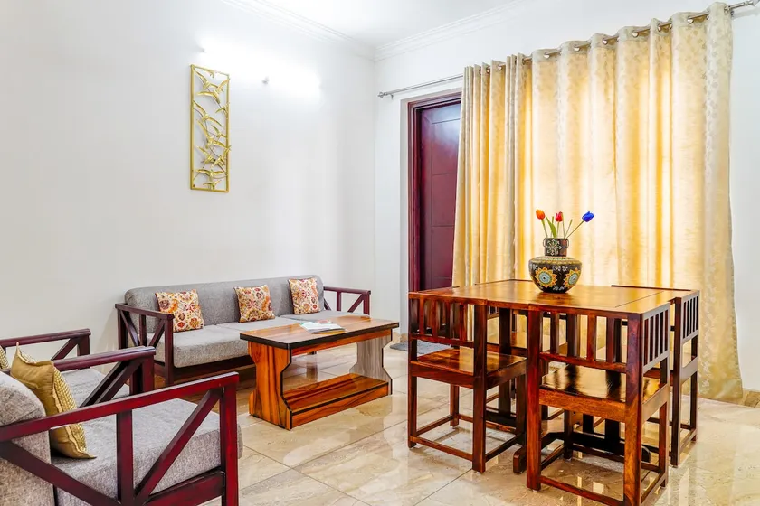 The Pearl (Luxury Suite) - Image 1