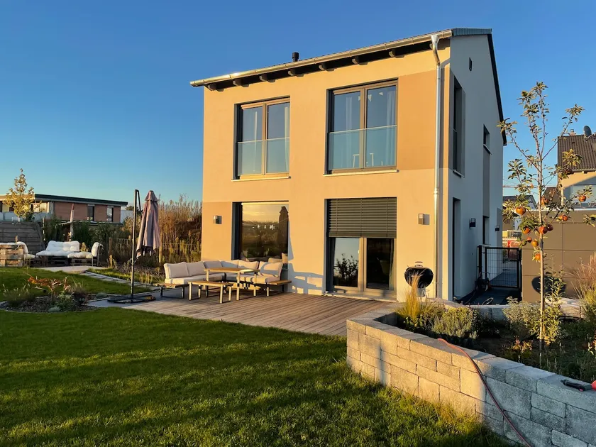 Perfect retreat - try out living in the model house - Image 1