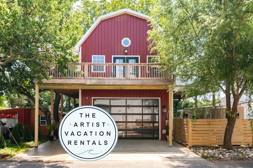 The Artist’s Barn Studio - Image 1