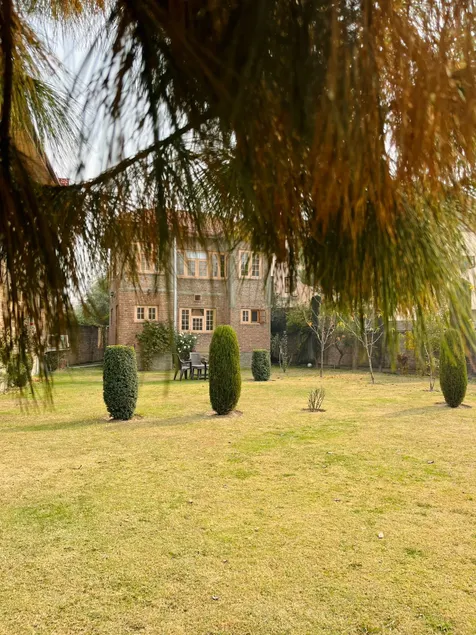Enchanted Garden Cottage - Image 1