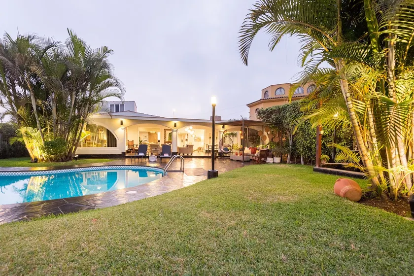 Stylish Haven in Lima, Comfort & Great Amenities - Image 1