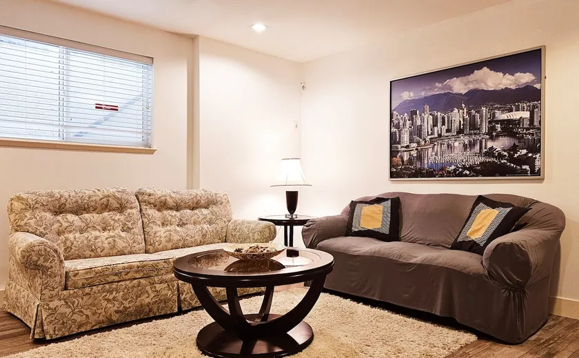Epic Guest Suite in Newton - Image 1