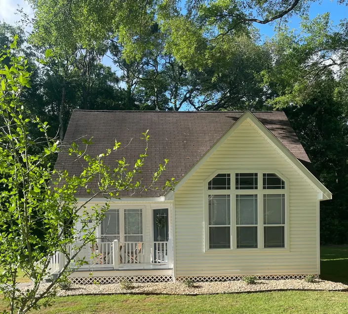 Wander Away Cottage - Image 1