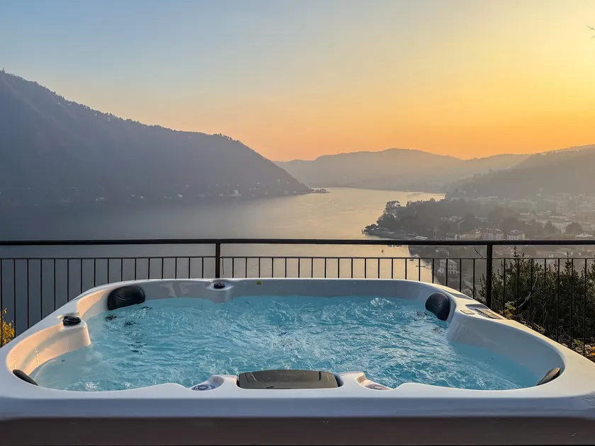 Villa lake view + jacuzzi + garden+ gym, Cernobbio - Image 1