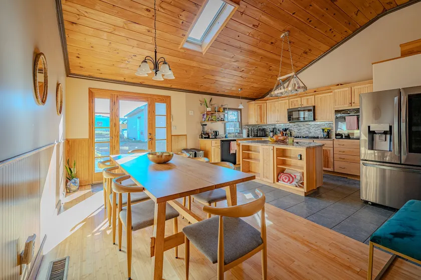 4BR House Near Casinos & Beach With In Law Suite - Image 1