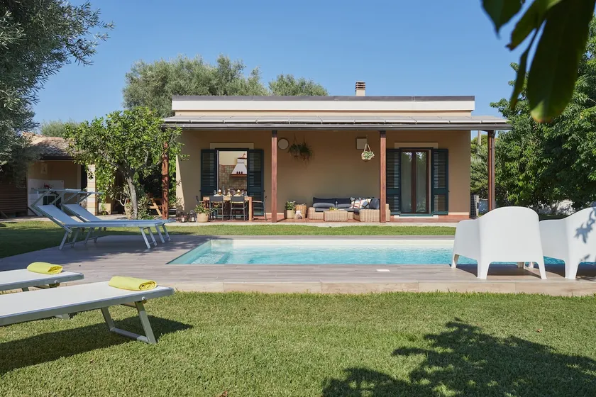 Casale della Pergola eco-friendly pool - Image 1