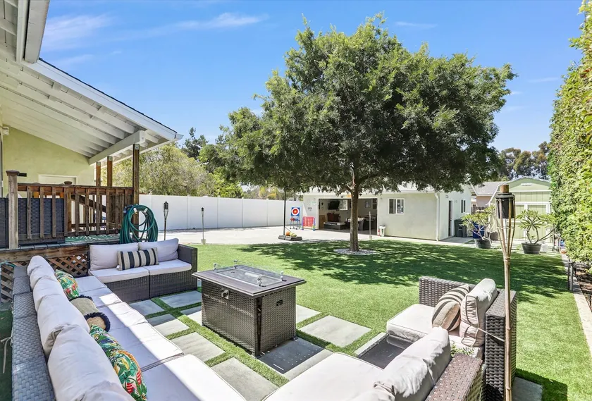Family Fun! Game Garage + Big Yard + Free Parking - Image 1