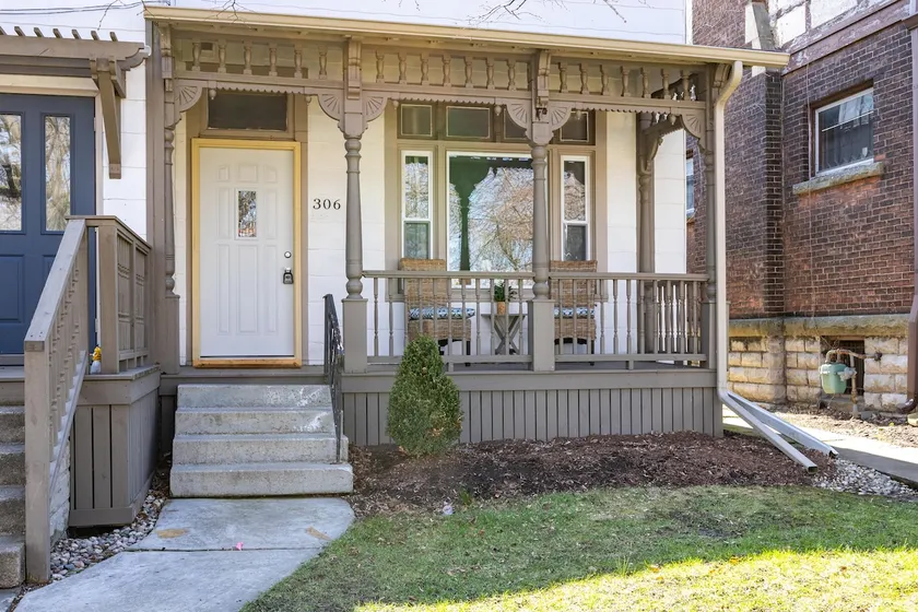 Dazzling Apt. Downtown Sandusky - Image 1