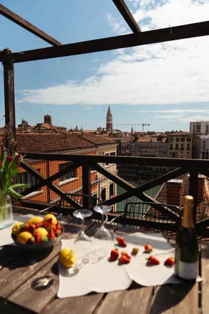 Rialto Sky Terrace & Spa - Image 1