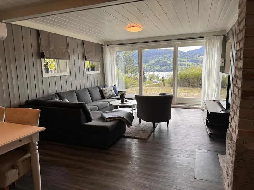 Peaceful, views, garden with patios - Image 1