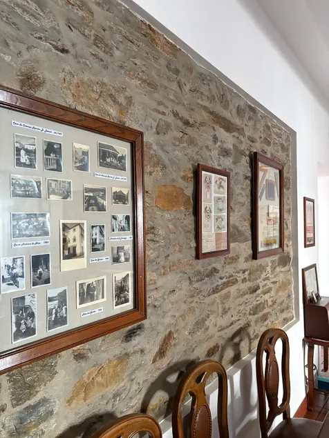 Dona Delfina - Image 1