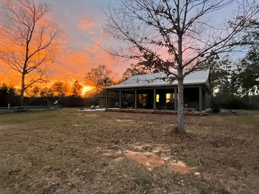 The Farmhouse at Riverbend - Image 1