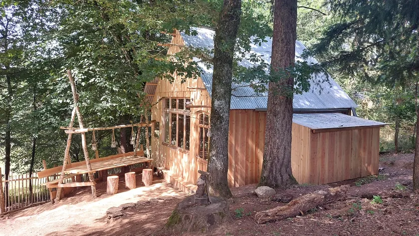 Les Cabanes des Landes – Salamander Cabin - Image 1