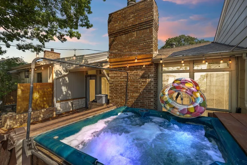 Lakefront Townhome | Hot Tub | Off Lake RayHubbard - Image 1