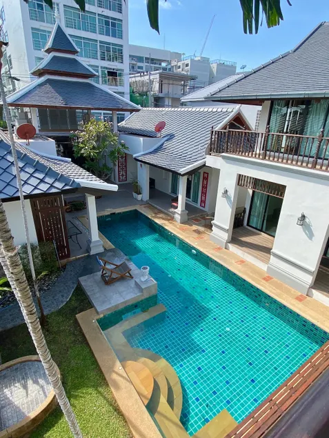 Pratamnak group villa near walking street - Image 1