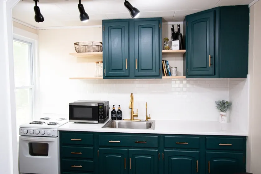 Ninth Street Suites - Suite B - Image 1