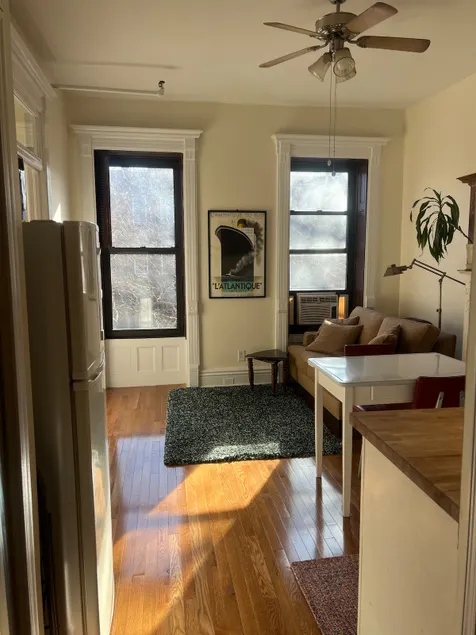Private Light-Filled 2-Room Space - Image 1