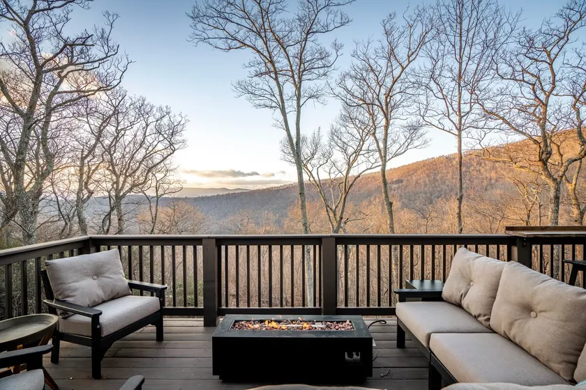 Stunning Views, Hot Tub, Impeccable Design - Image 1