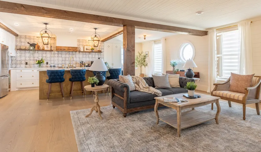 The Port Loft: Harbourview charm - Image 1