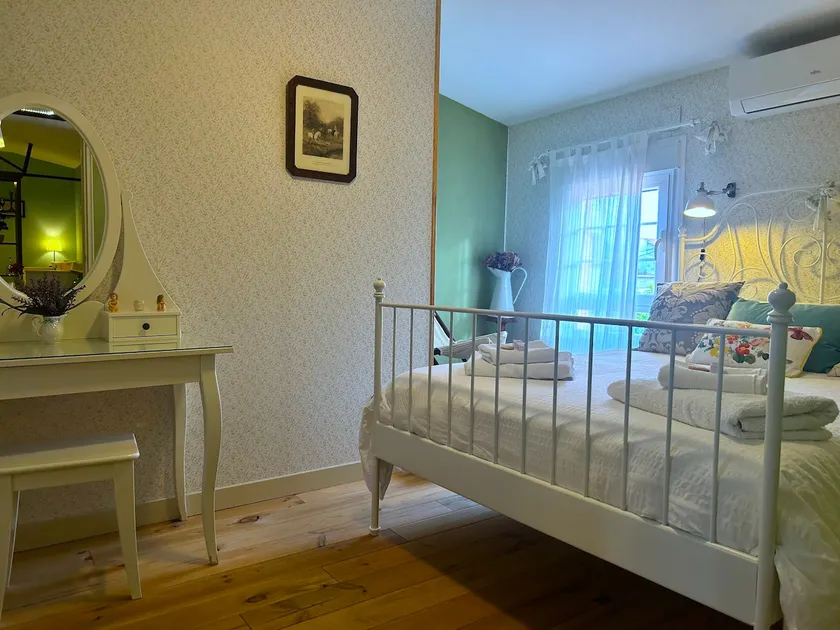 Cozy and pleasant Casa Rural de la Vega 1. - Image 1