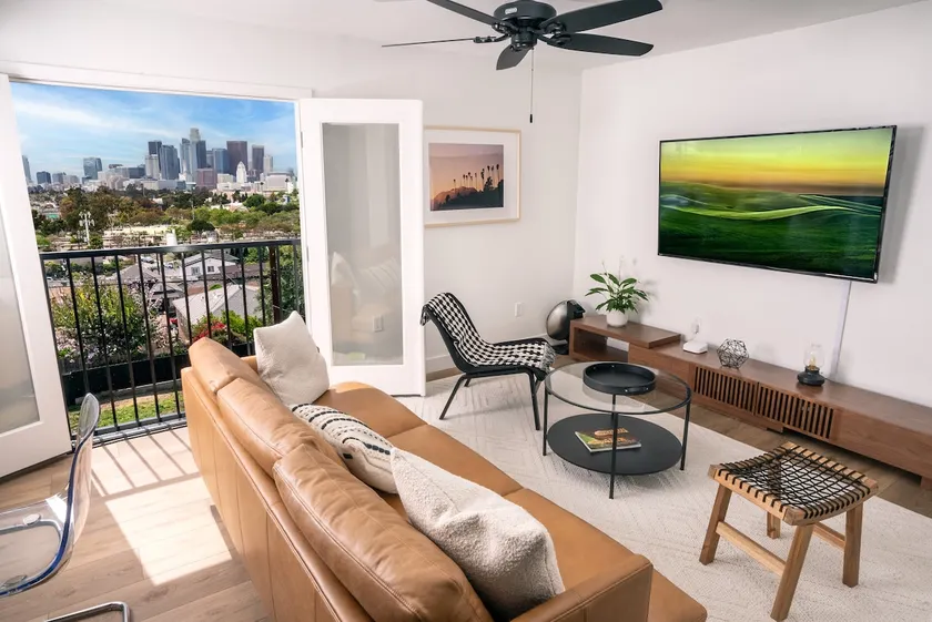 Los Angeles Views w/ Putting Green/Spa/Fire - Image 1