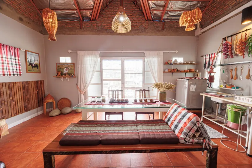 Spacious Apt in City of Angels - Image 1