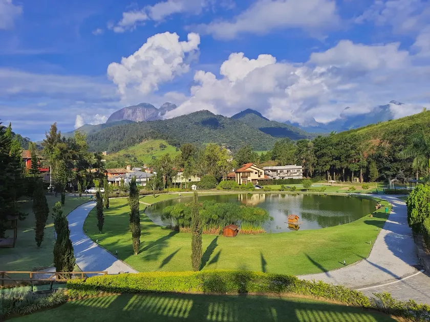 Country house in Teresópolis, inside a condominium - Image 1
