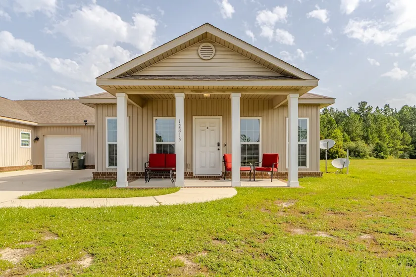 Eastern Shore Getaway Unit B - Image 1