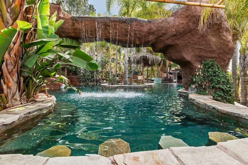 Paradise Lagoon Resort Style Pool Getaway - Image 1