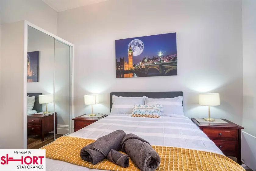 Paddington Villa 2 - Close to town. - Image 1