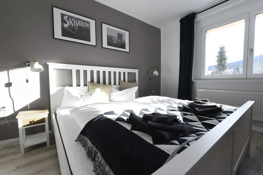OW7 | 4 rooms with mountain views - Image 1