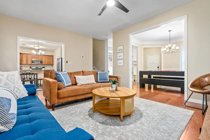 3.5mi to Campus | Patio+Grill | RTJ | Sleeps 12 - Image 1