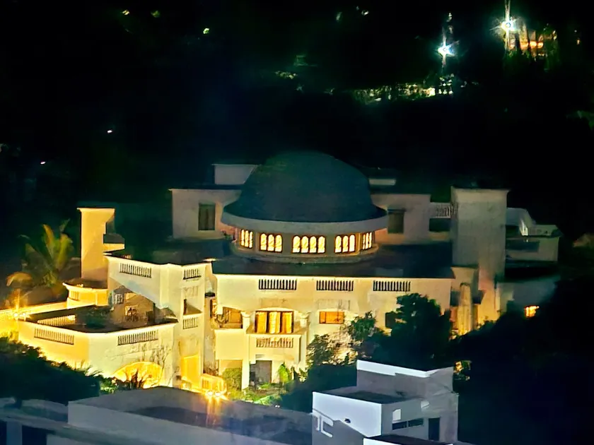 Bougainvillea Palace - Image 1