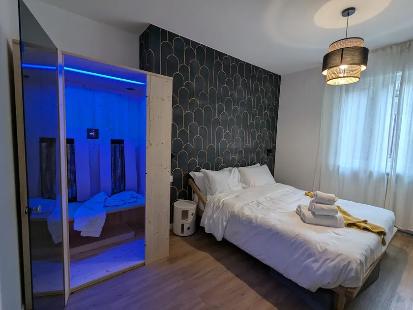 Private Sauna,close to Mart,center,free parking - Image 1