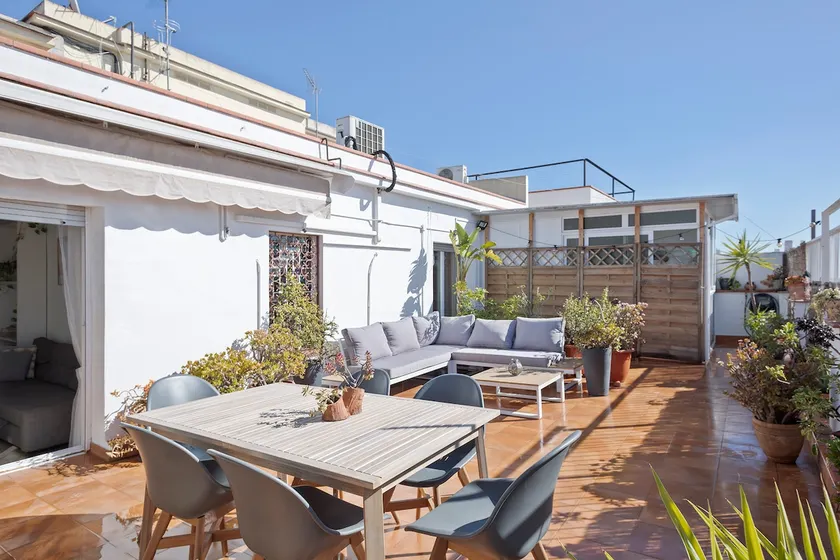 Penthouse Barcelona, very central - Image 1