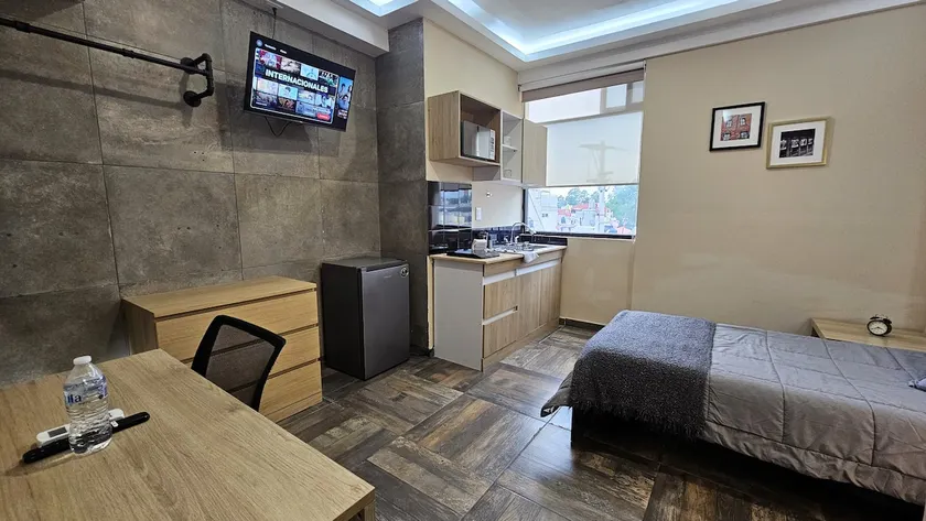 A20 Master Suite | Kitchen +Wifi +Terrace - Image 1