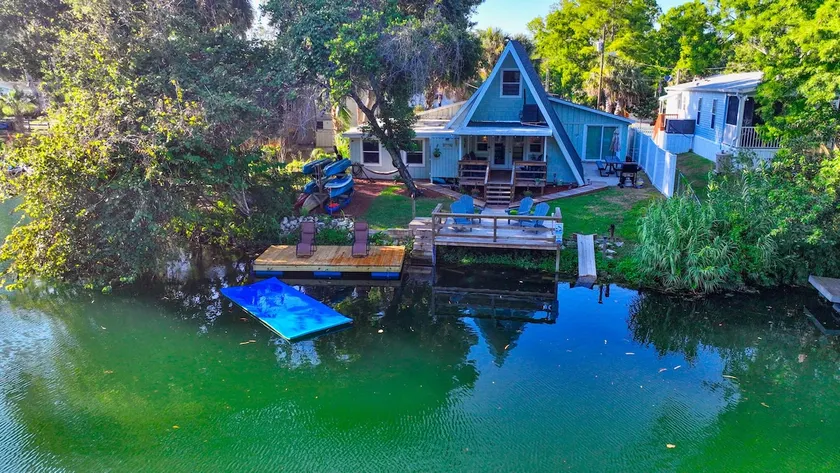 A Frame Stream Dream-Weeki Wachee - Image 1