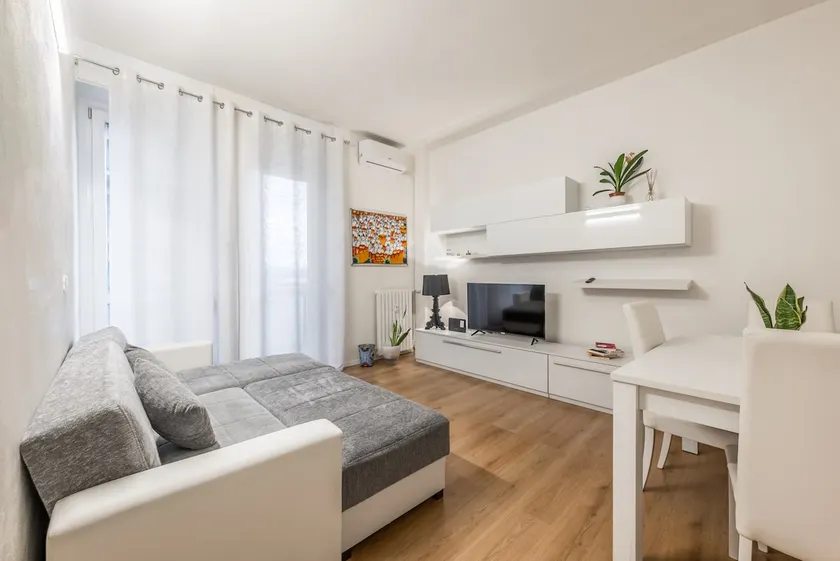[Monza-Milano-Como] Mazzini 37 - Renovated + A/C - Image 1