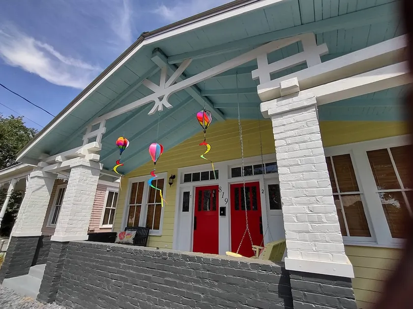 2feather inn #2 - Image 1