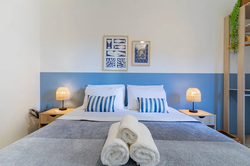 9 min from the beach | Renovated and Cozy - Image 1